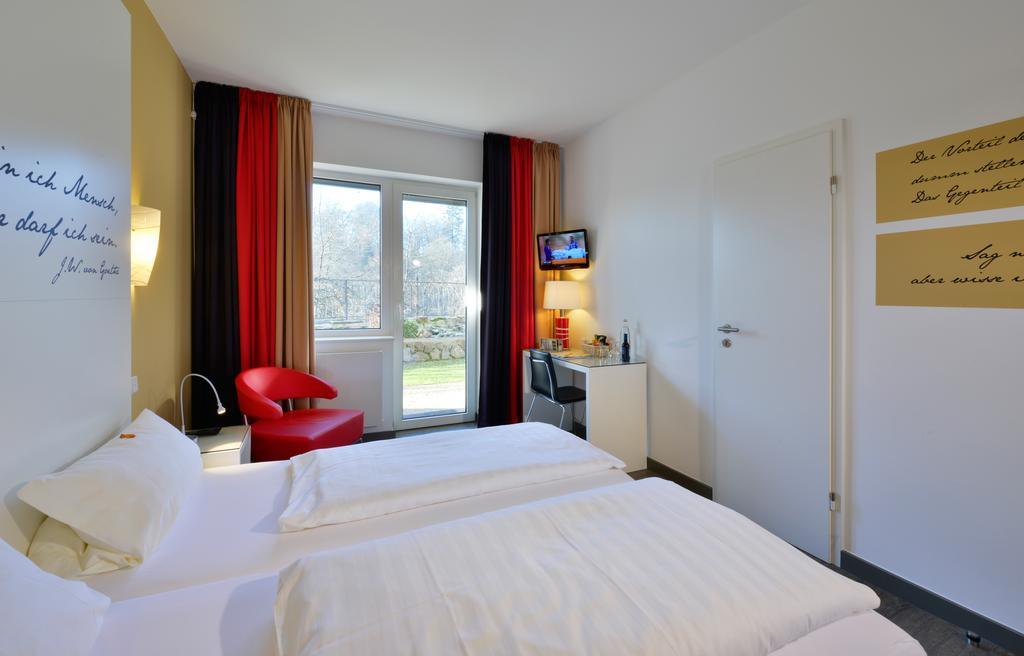 Hotel Fliegendes Klassenzimmer Bad Berleburg Bagian luar foto