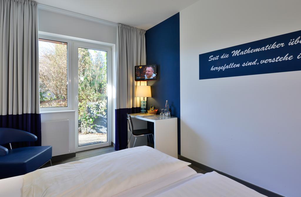 Hotel Fliegendes Klassenzimmer Bad Berleburg Bagian luar foto