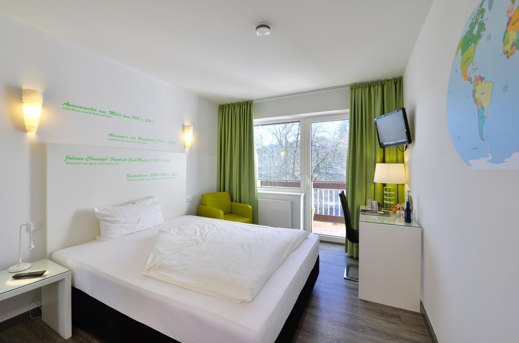 Hotel Fliegendes Klassenzimmer Bad Berleburg Bagian luar foto